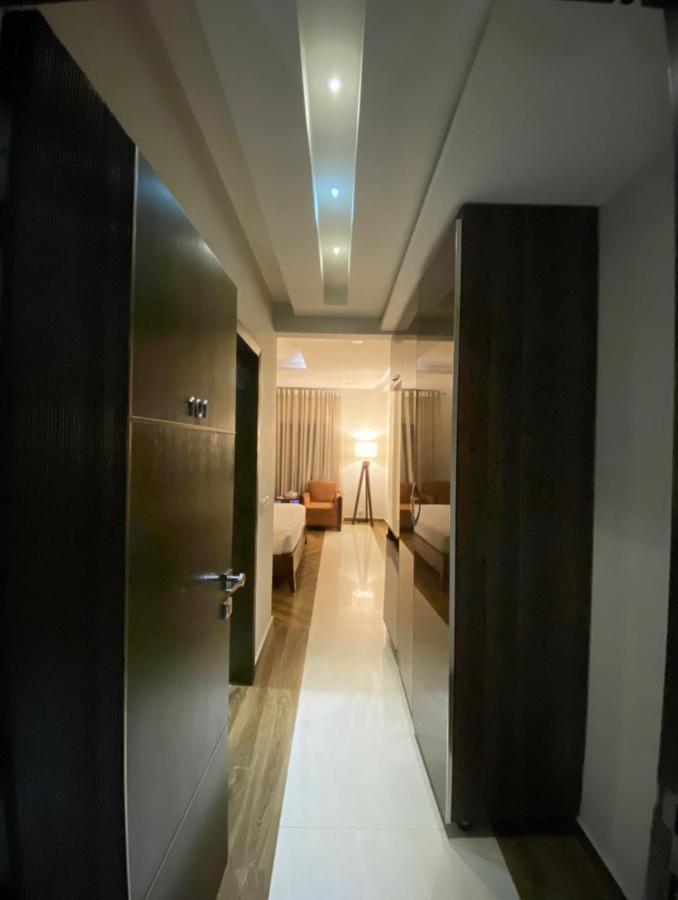 Lahore Continental Hotel Екстер'єр фото